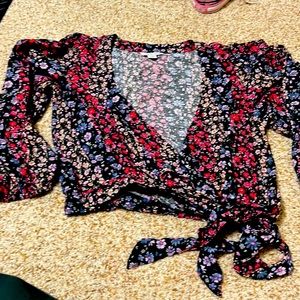 American eagle blouse, medium wrap style